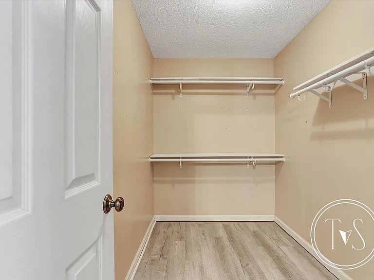 801 Winchester Rd — Photo 20