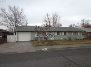 2433 SW Perkins Ave, Pendleton, OR 97801