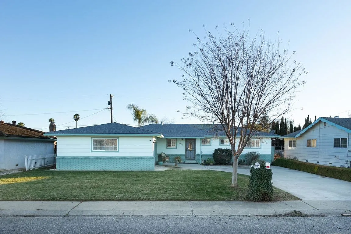 1920 17th St photo 1