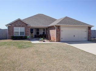 422 NE 20th St, Newcastle, OK 73065
