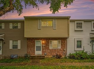 6005 E 127th St, Grandview, MO 64030