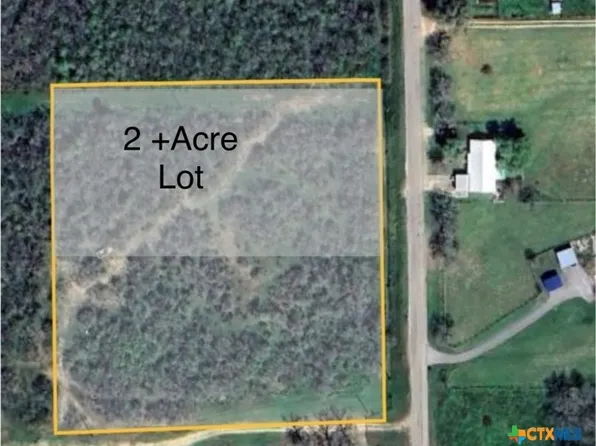 650 McKnight Rd, Seguin, TX 78155