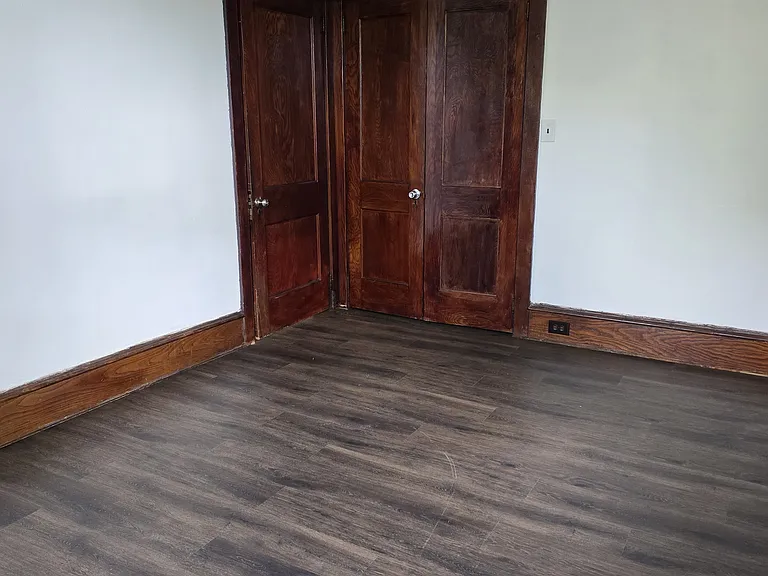 231 Thomson Ave #1 — Photo 20