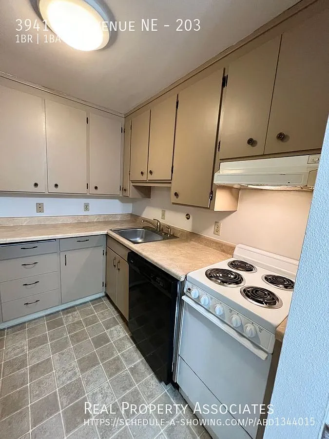 Secluded Wallingford Apartment with Parking Included — Photo 2