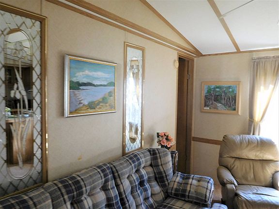 5th image of 3221 Lotus Blossom Dr