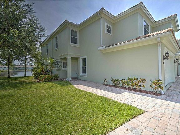 2nd image of 1460 Mariposa Cir APT 101