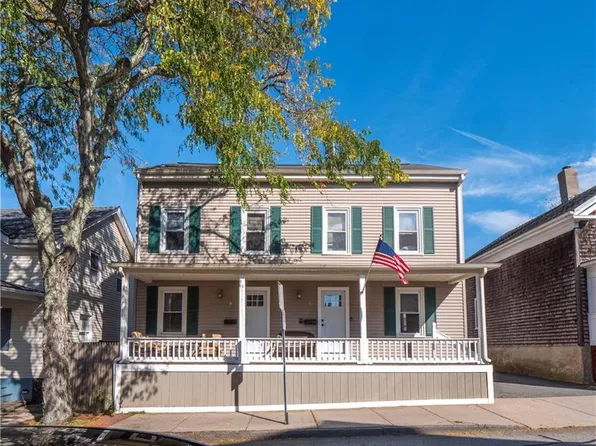 10 Hammond St, Newport, RI 02840