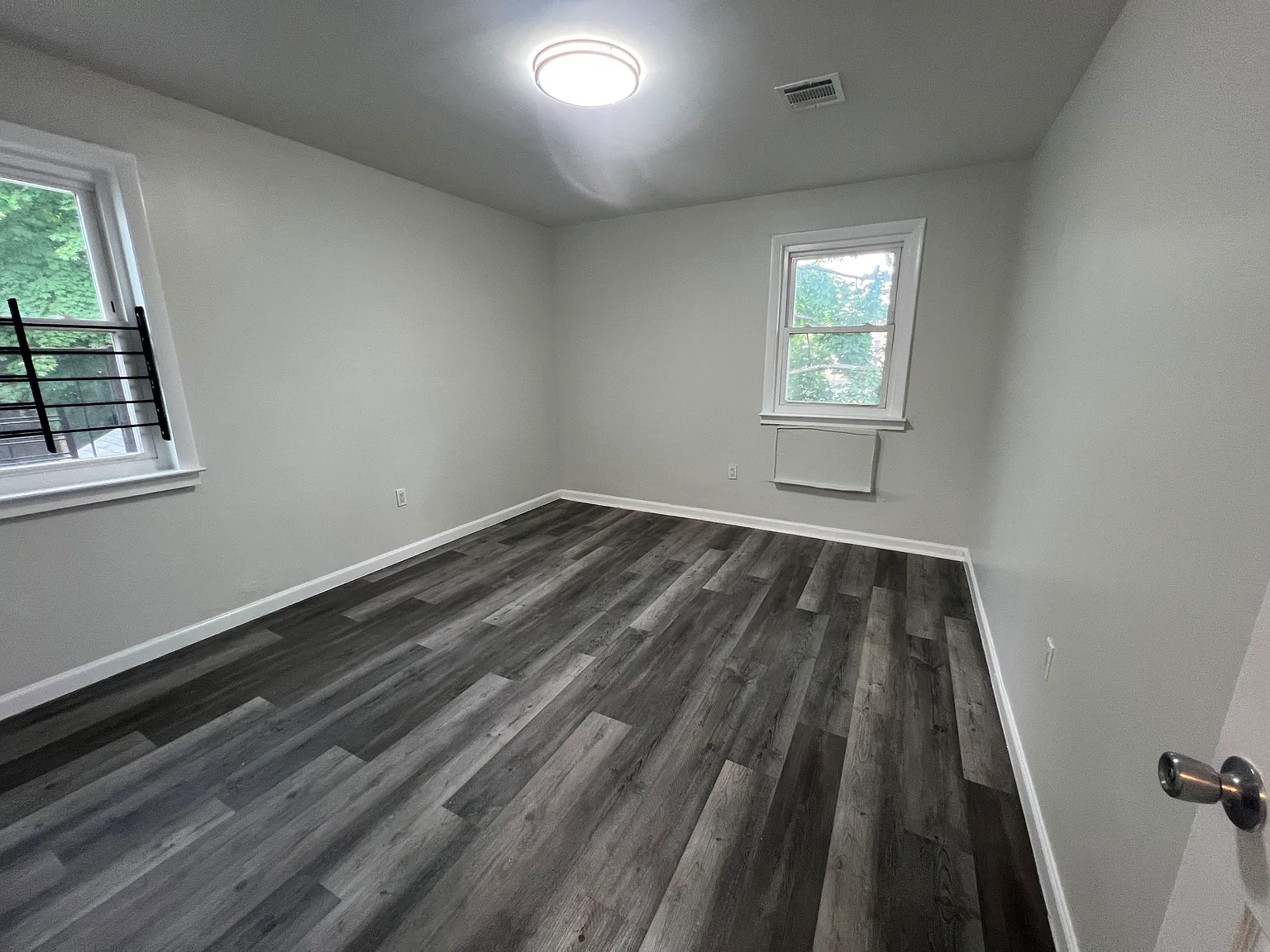 3 bed, $2,000 — Photo 4
