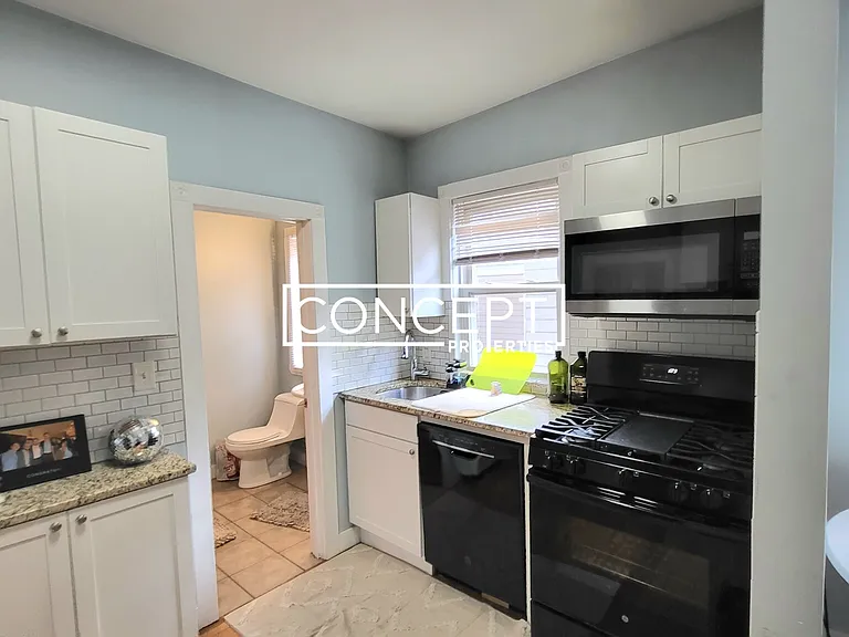 65 Preble St #2 — Photo 3