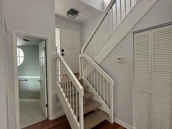 4th image of 351 NW 36 Avenue