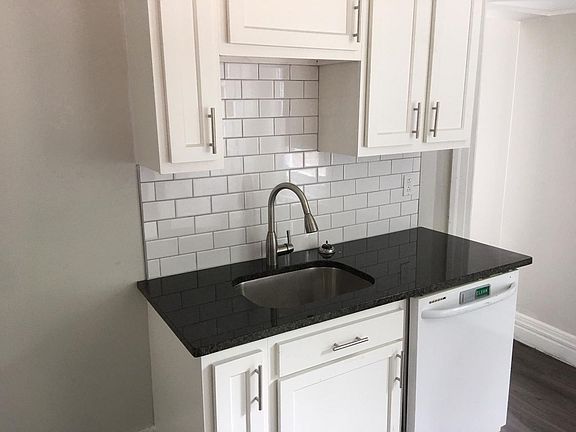 2nd image of 1689 Morningside Ave #1689