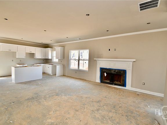 3rd image of 215 Timsbury