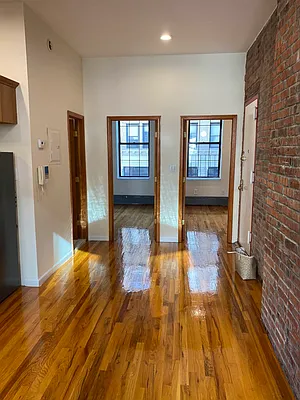 Rented by Georgine Podhorsky, LREB | media 9