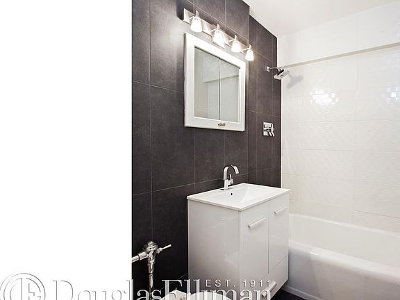 5th image of 3202 Nostrand Ave APT 5L