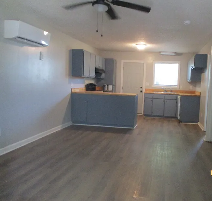 2 bed, 1.0 bath, $1,195 — Photo 3