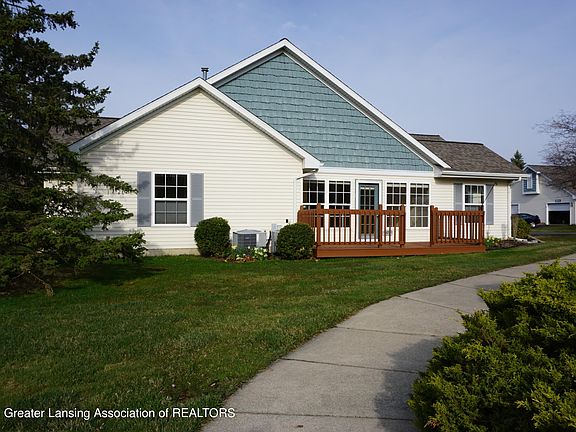 3rd image of 829 Lenna Keith Cir #21