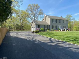 9 Old Traveled Way, Roxbury Twp., NJ 07852