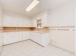 1008 Zephyr St, Plainview, TX 79072