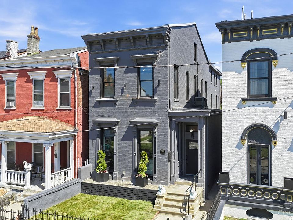1st image of 918 York St