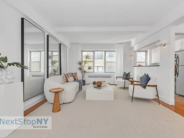 400 East 52nd Street image 2 of 10