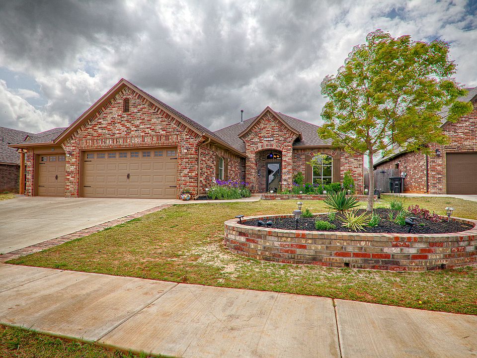 1st image of 909 Samantha Ln