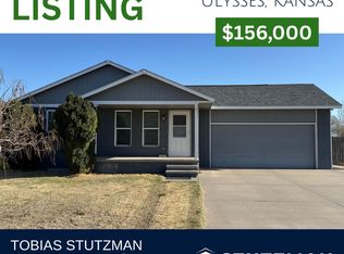 1254 E Illinois Ave, Ulysses, KS 67880