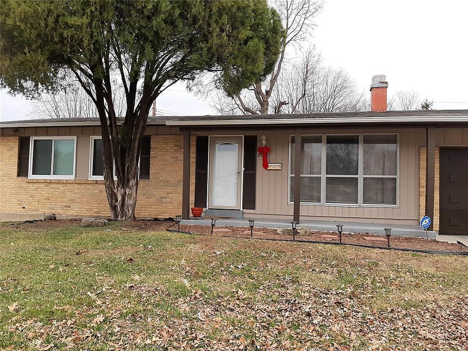 1st image of 2170 Thunderbird Ave