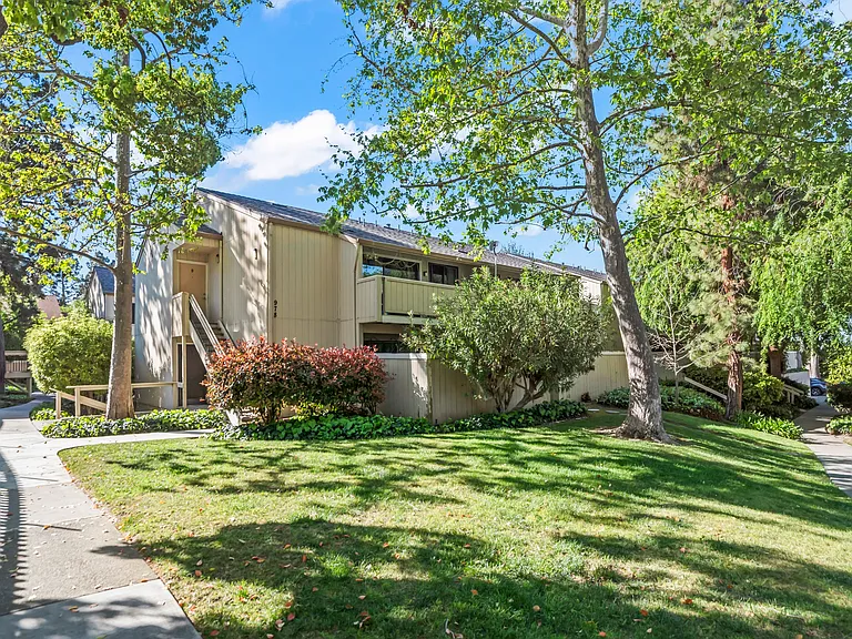 978 Kiely Blvd #E — Photo 1