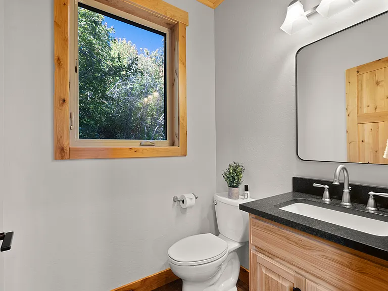 67 Harrison Ln — Photo 14