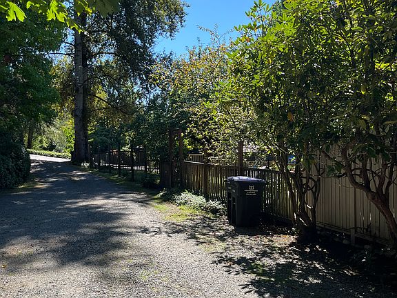 3rd image of 630 Annie Rose Ln NW