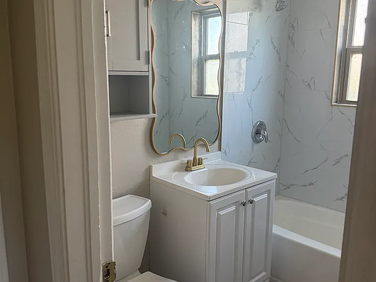 1304 Locust Dr — Photo 17