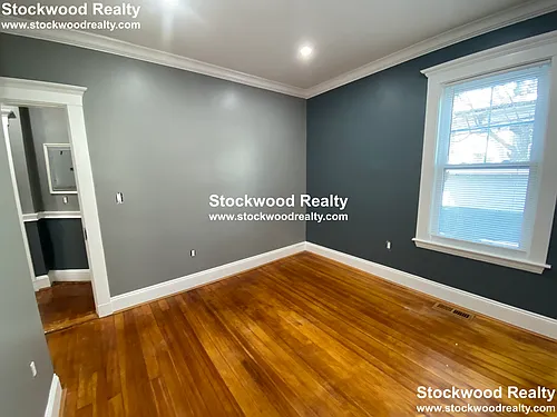 25 Hinckley St #3 Photo 1