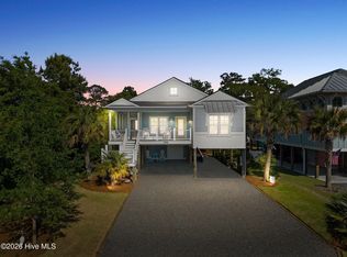 334 NE 54th St, Oak Island, NC 28465