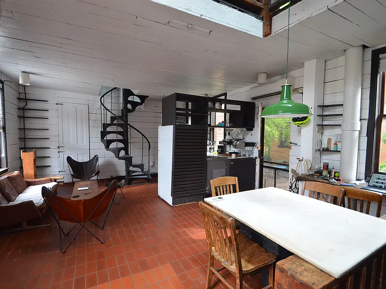 712 Filbert St #R — Photo 6