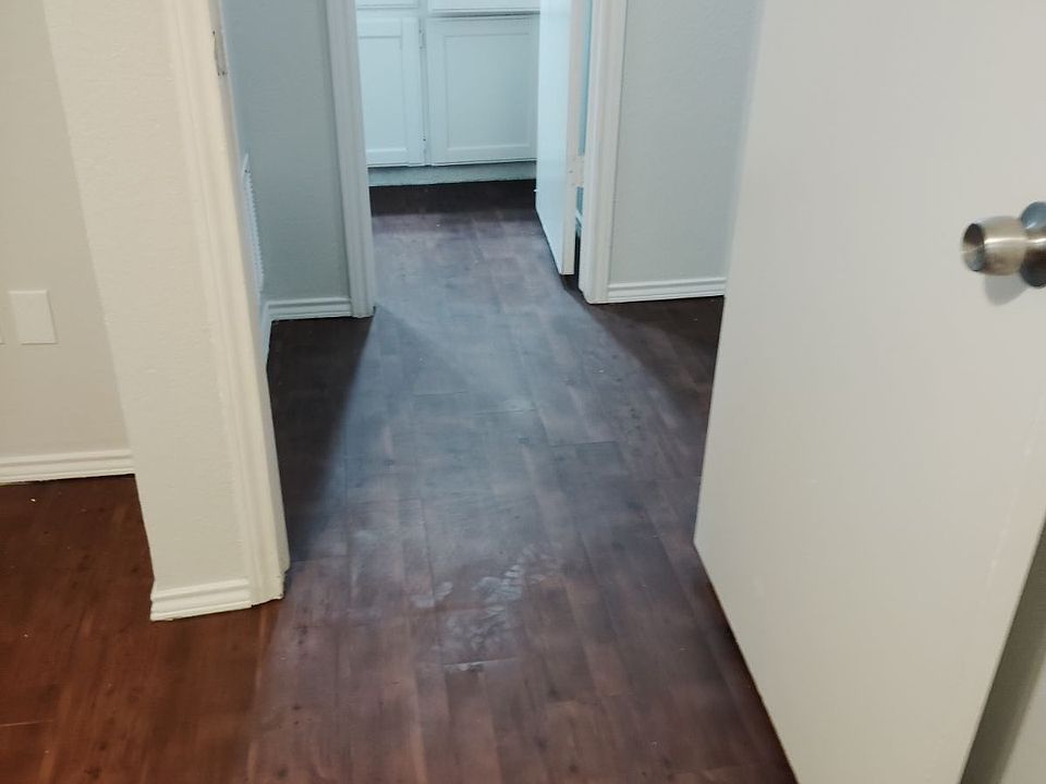 2nd image of 118 Peachtree Ct APT B
