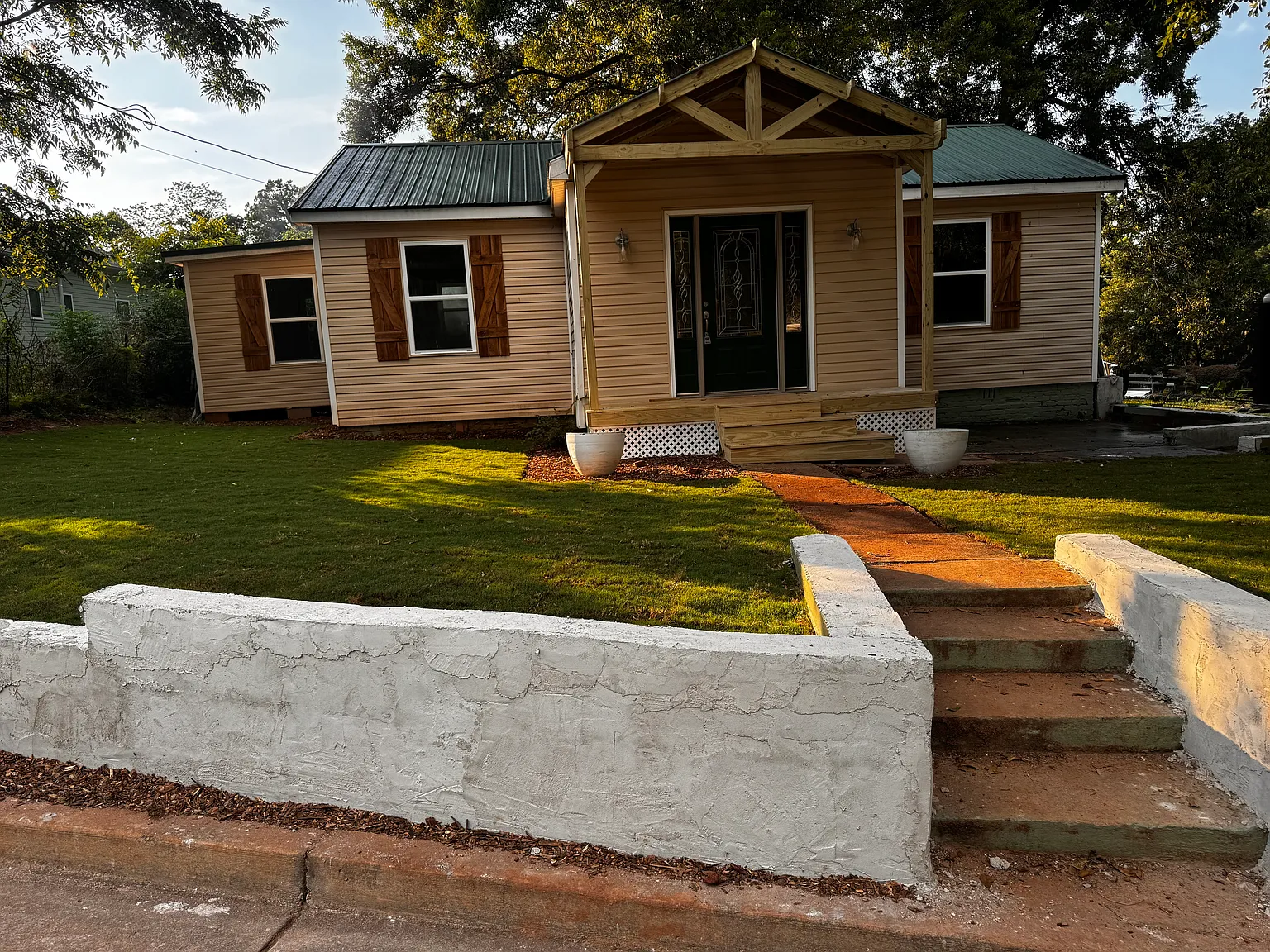 3 bed, 1006 sqft, $2,000 — Photo 3