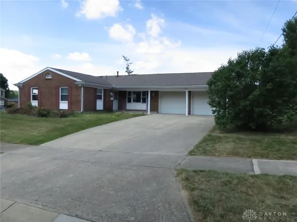 7001 Charing Ct, Dayton, OH 45424