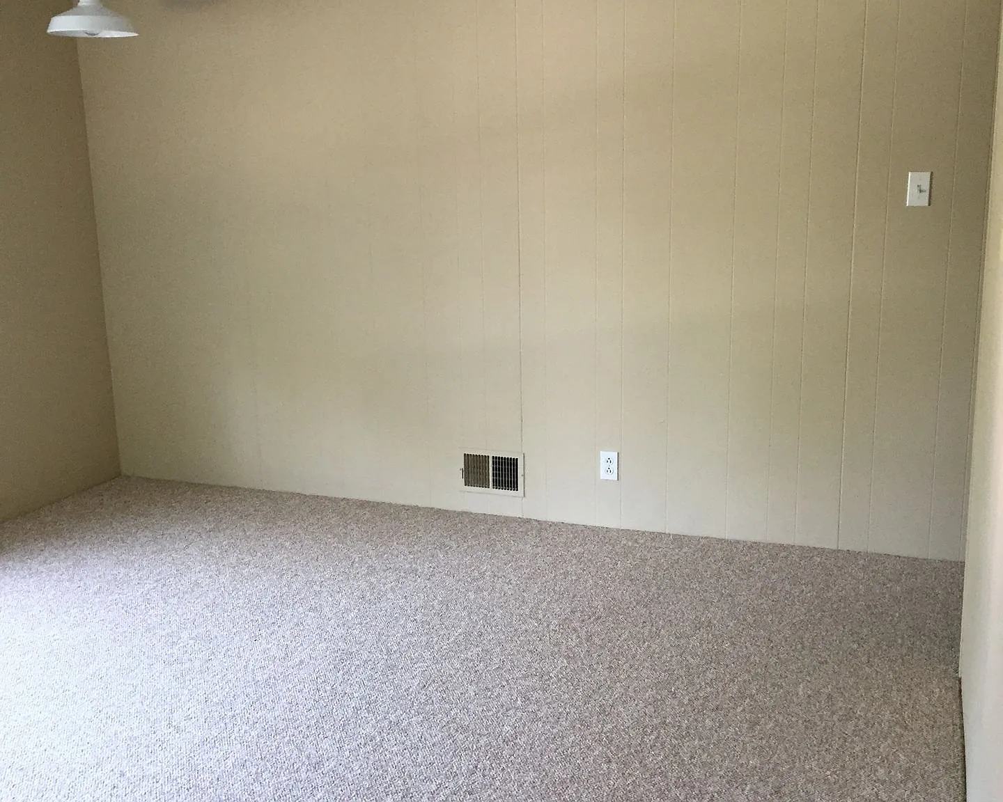 Vintage Sloans Lake/Highlands Adorable Large Efficiency — Photo 4