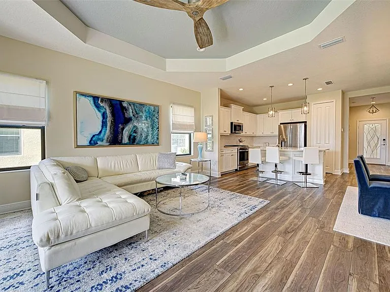 233 Palidoro Cir — Photo 33