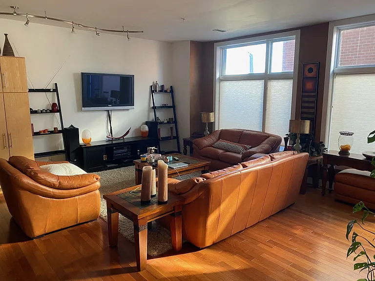 1714 W Cary St — Photo 5