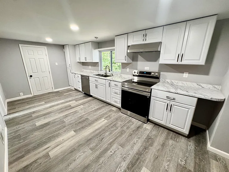 6 Irma Ln — Photo 13