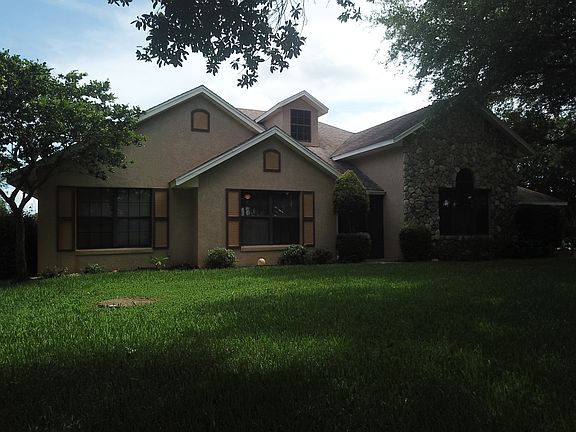 2nd image of 1320 Hidden Creek Ct
