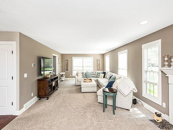 2nd image of 34476 Saint Maron Blvd