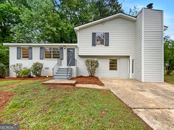 8272 Magnolia Dr, Jonesboro, GA 30238