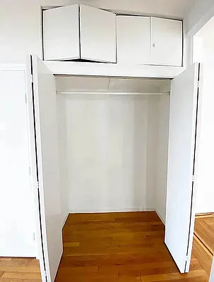 Rented by Waverly Realty Associates | media 9