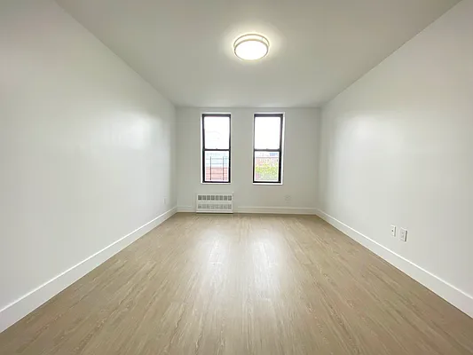 Rented by Compass | media 25