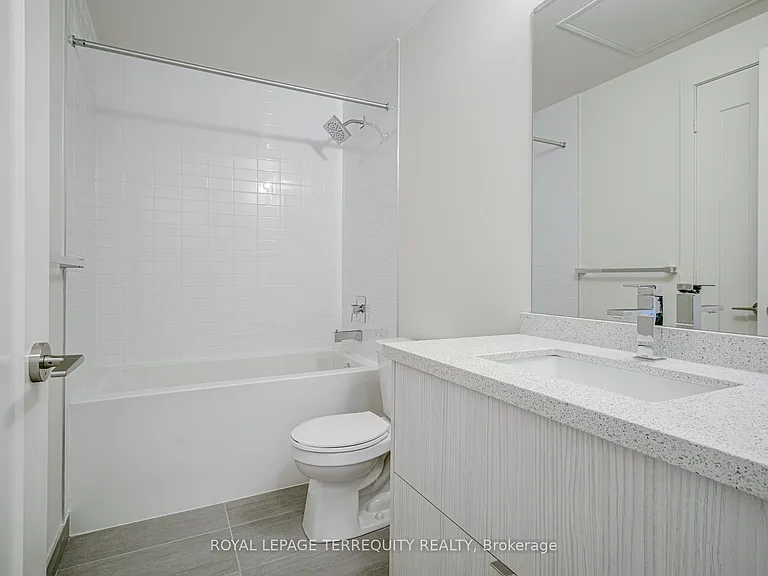 330 Richmond St W #2308 — Photo 14