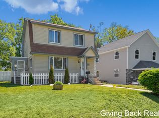 1100 Dallas Ave SE, Grand Rapids, MI 49507