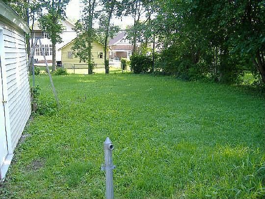 3rd image of 222 Cole Ave