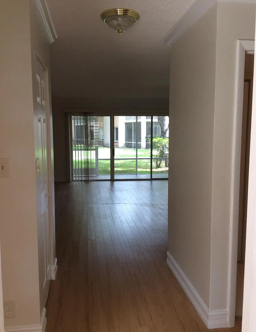 1 bed, 862 sqft, $2,100 — Photo 2
